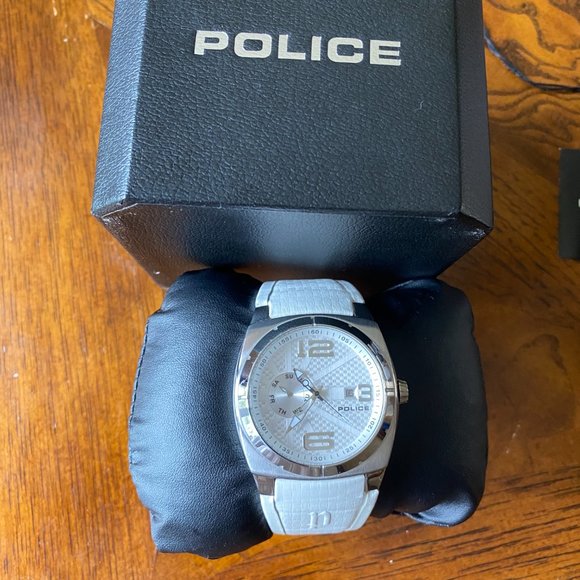 Unique Police Men's Watch - Picture 9 of 15